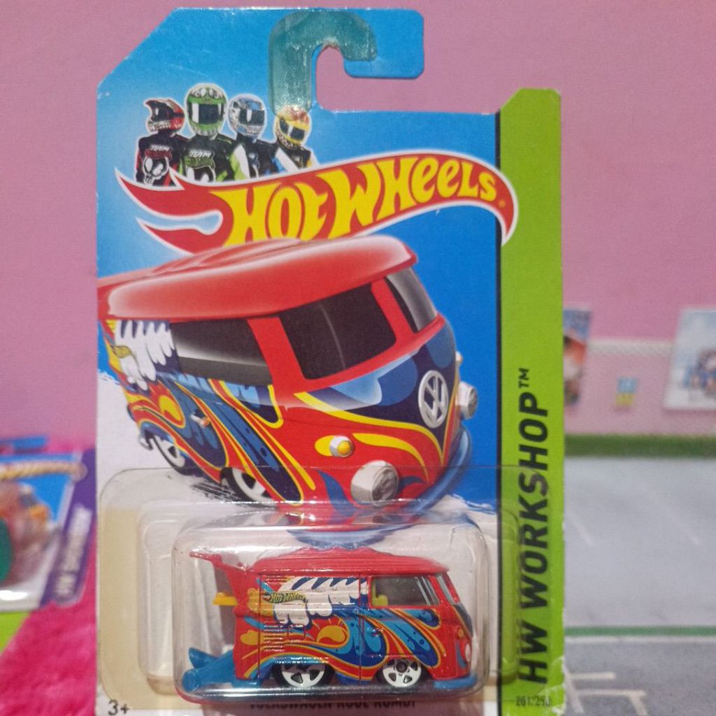 Hot wheels volkswagen kool kombi red