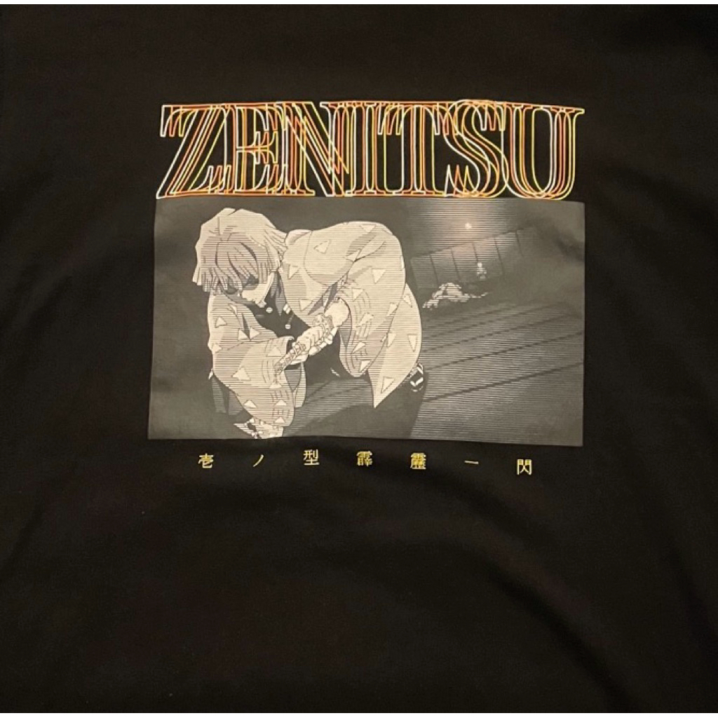 Uniqlo Demon Slayer Zenitsu (Preloved)