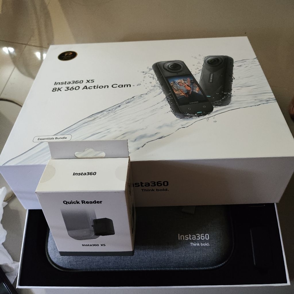 insta360 x5 essentials bundle second bonus quick reader