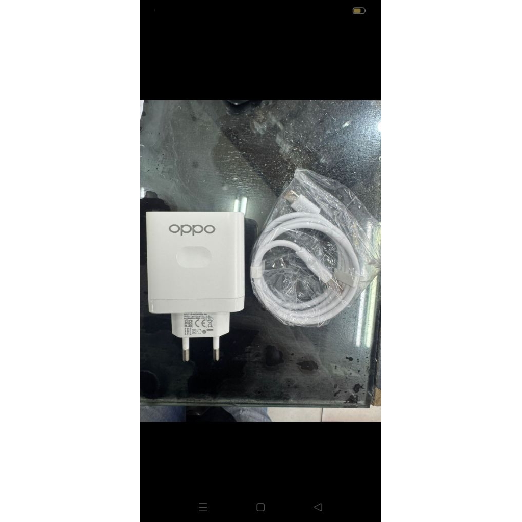 charger Oppo 80watt Super VOOC fast charging