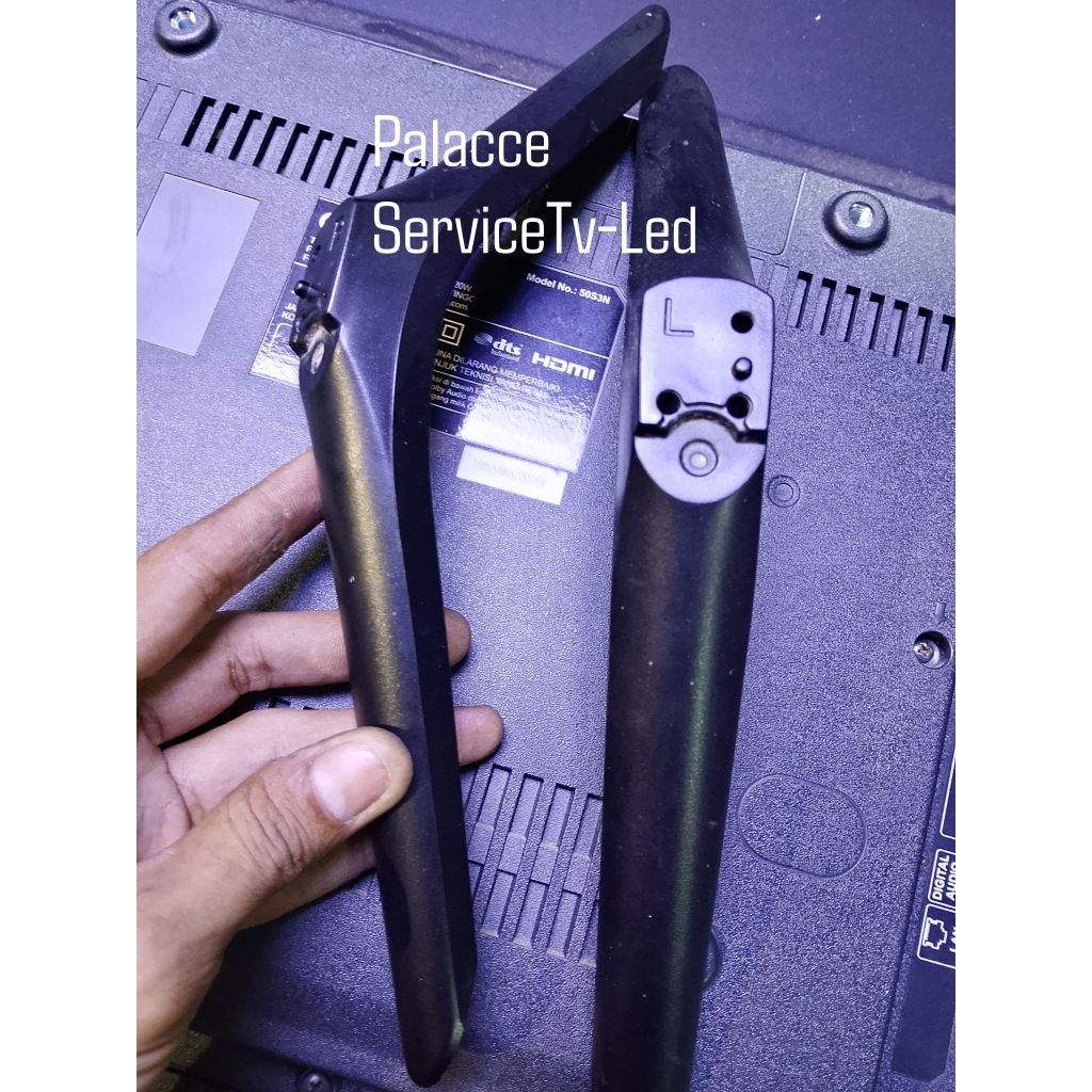 KAKI TV LED COCCA 50S3N                                               STAND -KAKI TV LED  COCCA 50S3