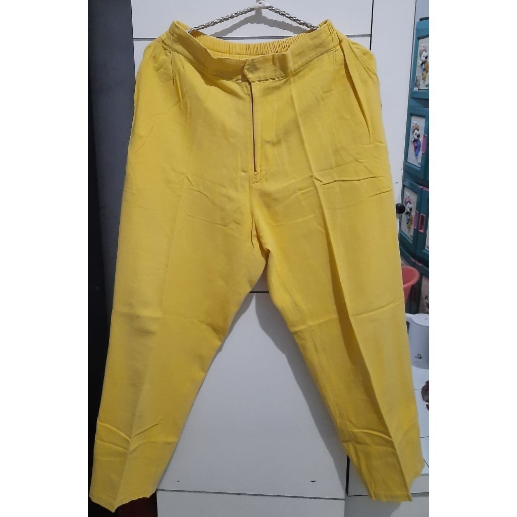Preloved - Celana panjang kuning wanita merk Beatrice Clothing
