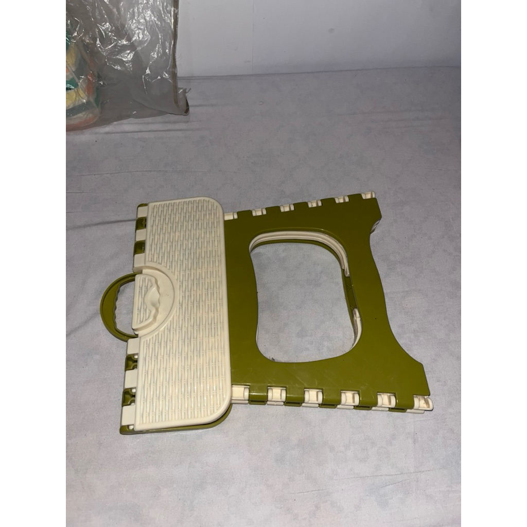 preloved kursi lipat kecil/kursi lantai/kursi lipat mini rozel