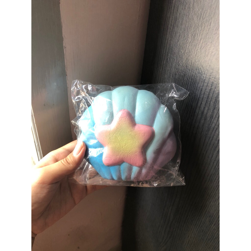 YUMMIIBEAR MERMAN SEASHELL [licensed squishy preloved]