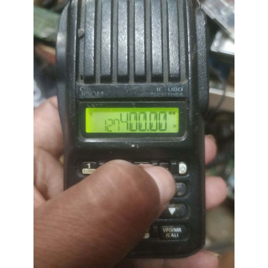 ht icom ic u80 frekuensi 350-400