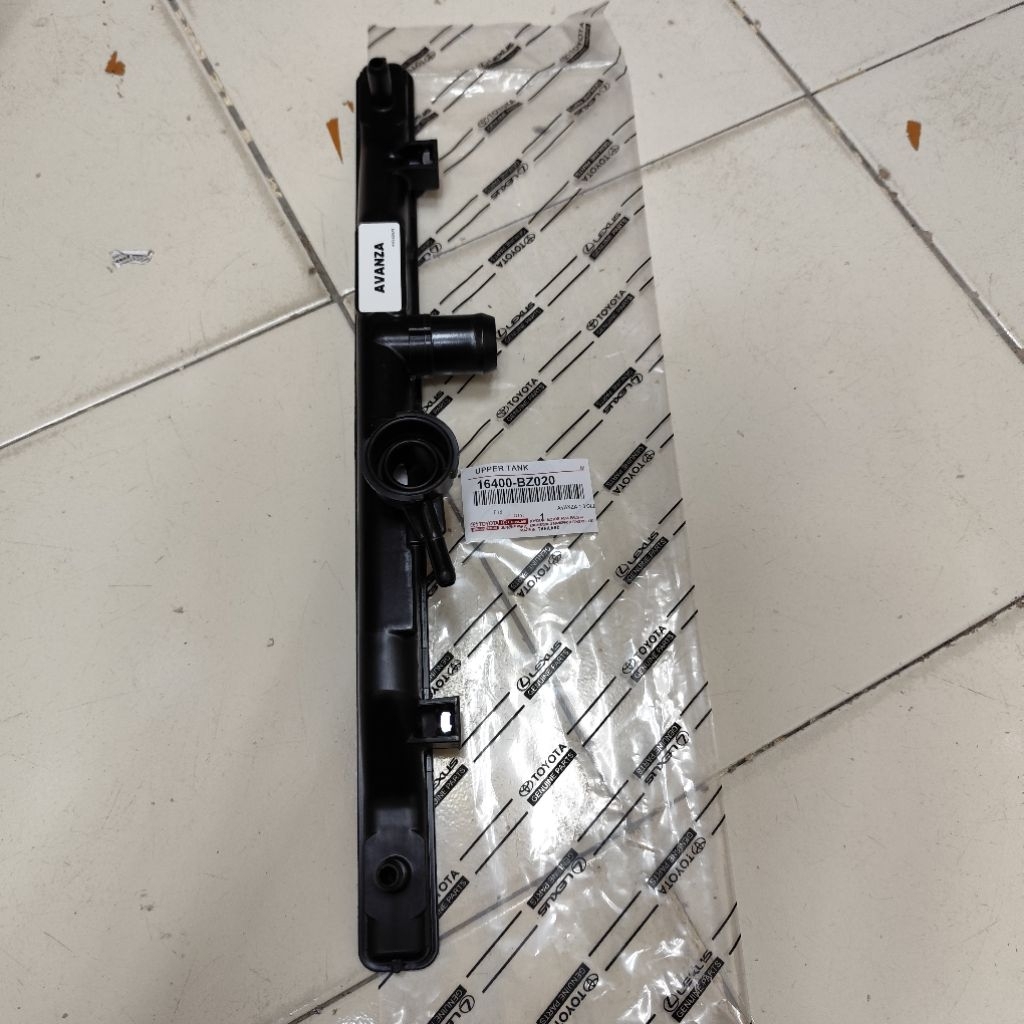 COVER TANK RADIATOR TUTUP ATAS RADIATOR TOYOTA AVANZA LAMA 1.3 ORI BERGARANSI