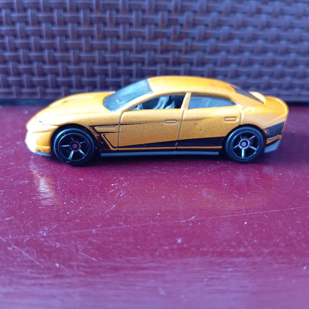 Hot wheels loose Lamborghini lambo estoque kuning yellow blue card