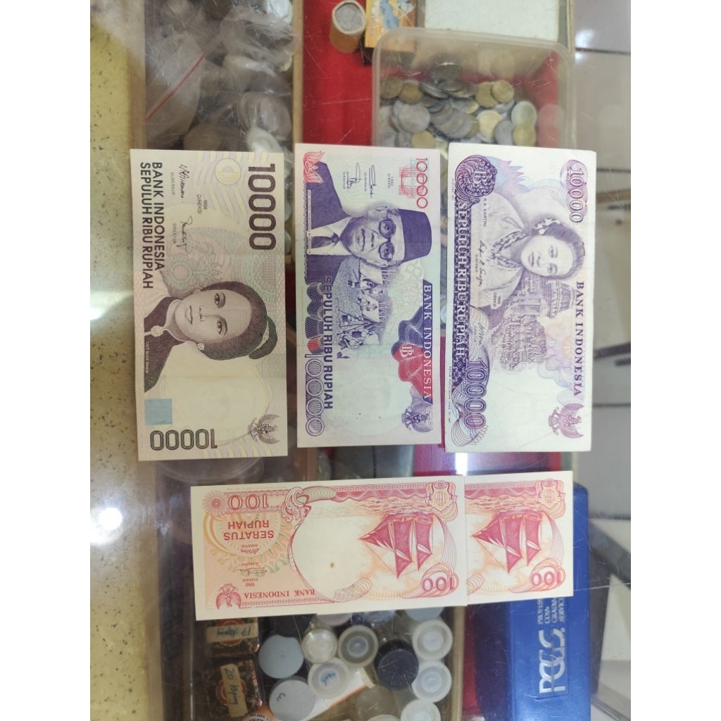 uang kuno 10.000 beda generasi ekonomis bonus 100 rupiah gress 2 lembar