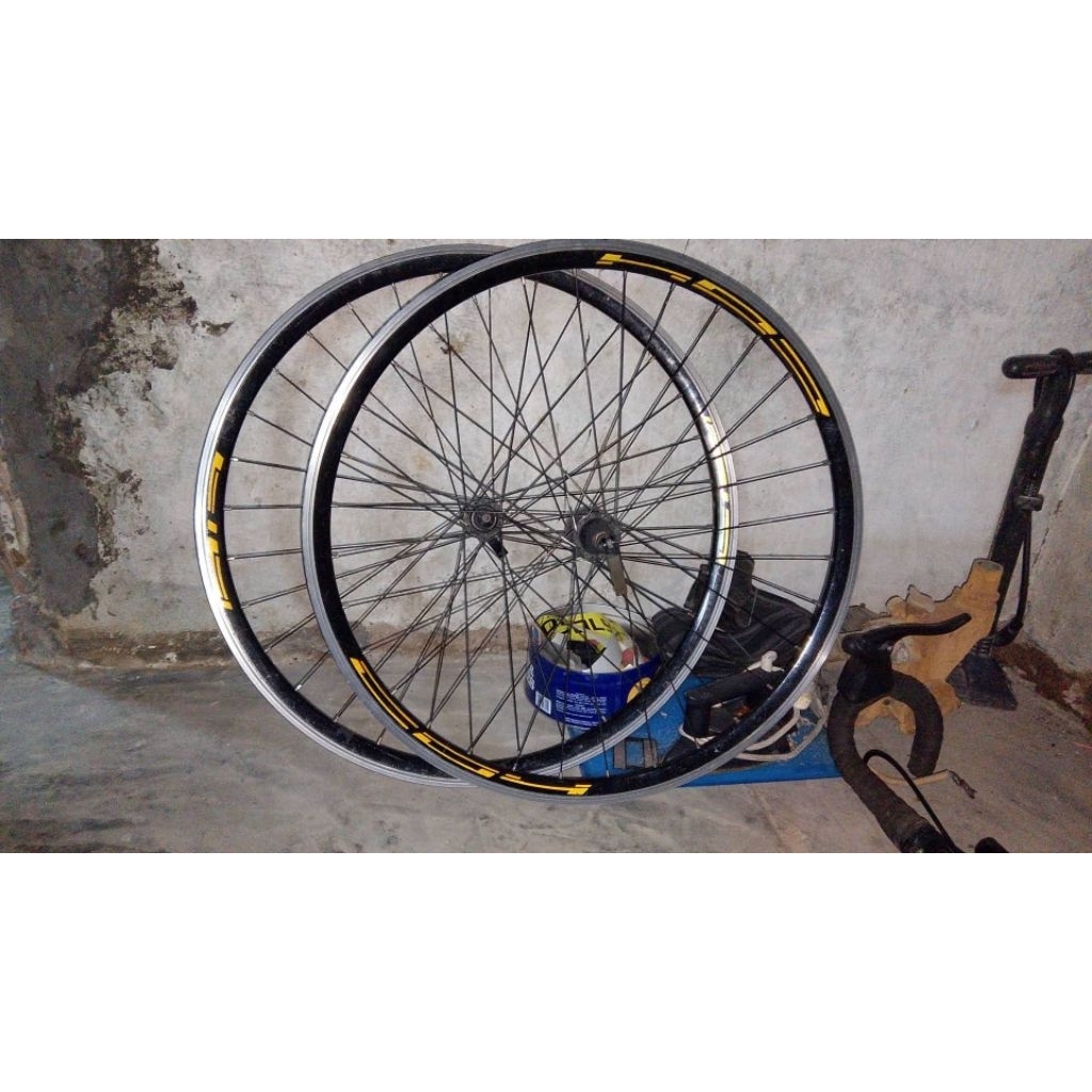 Wheelset Polygon Strattos S4