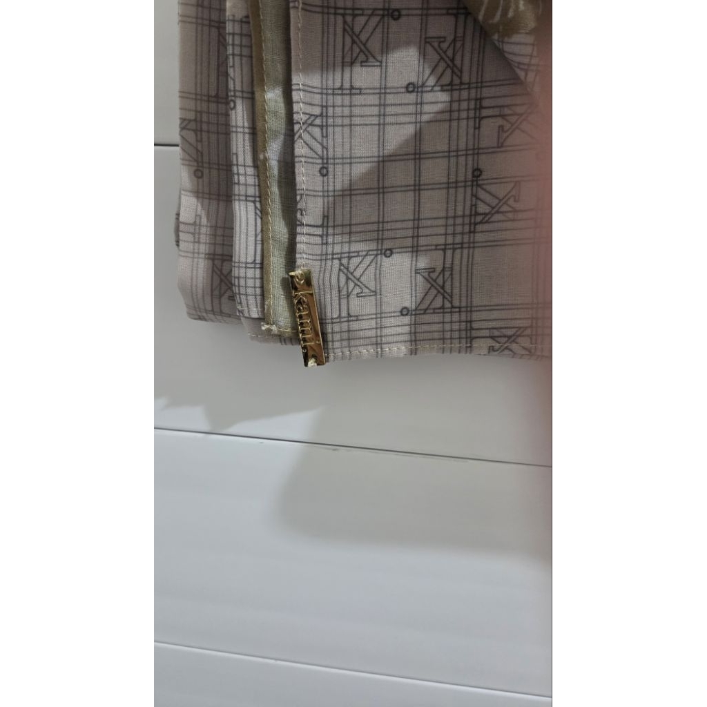 preloved vgc scarf kami
