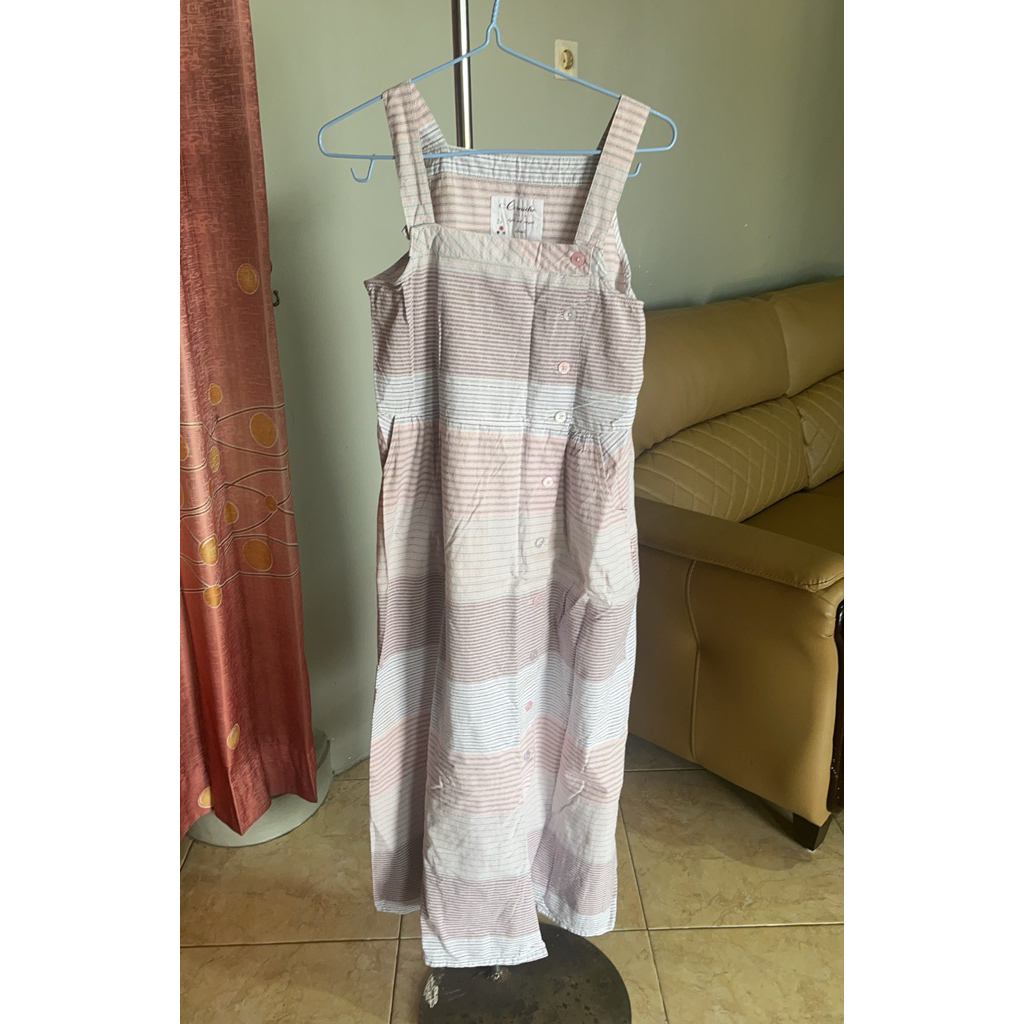overall corniche
