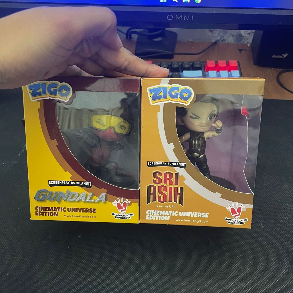 Figure Gundala & Sri asih Ori