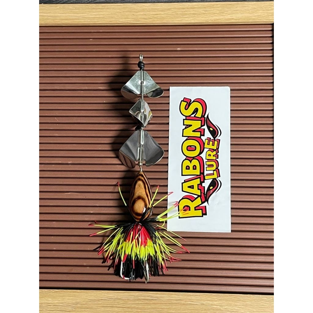 Sleter Buzzbait Triple propeller Rabbons lure