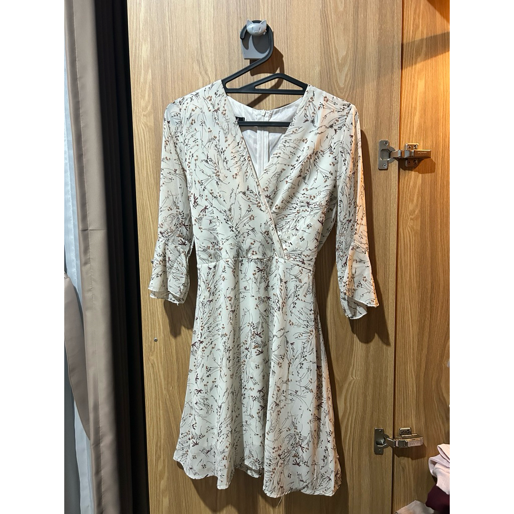 [PRELOVED] Dress bunga-bunga