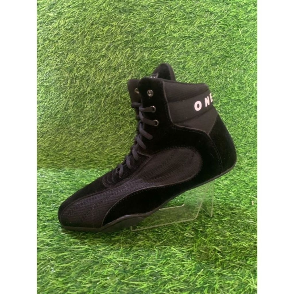 Onemore Sepatu Fitness Gym & Squat Warna Hitam 10 G
