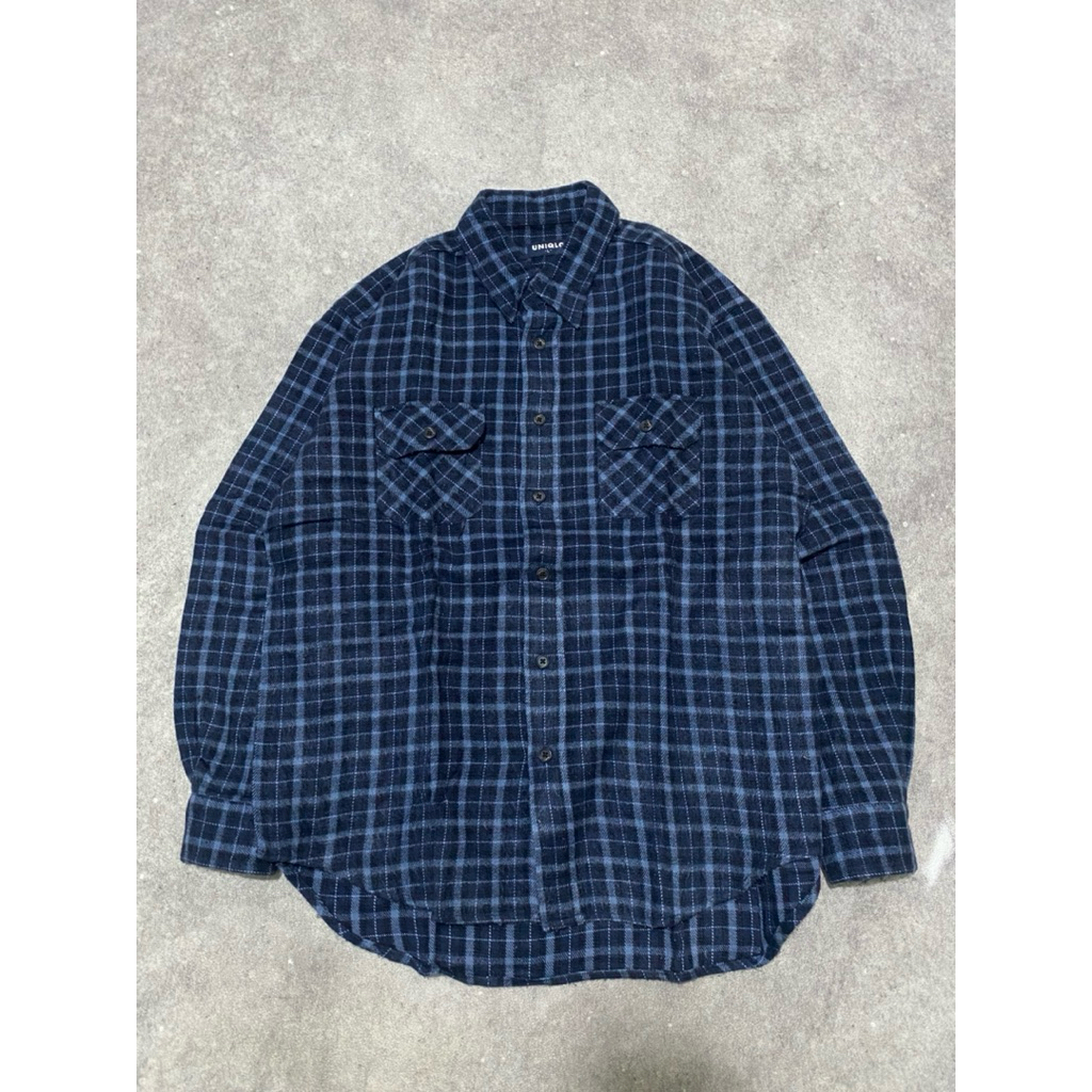 Uniqlo shirt veterano