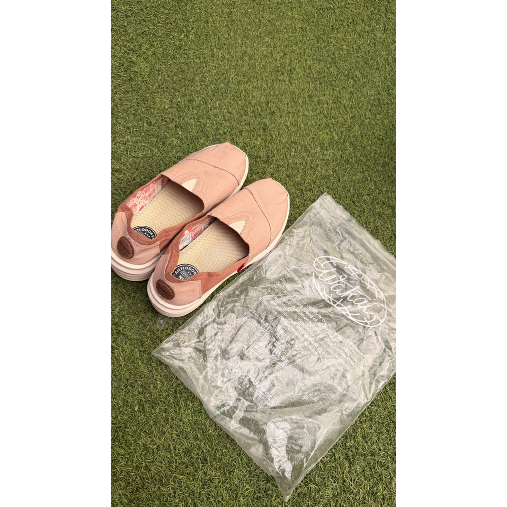 PRELOVED Sepatu Wakai ORI Uk 36