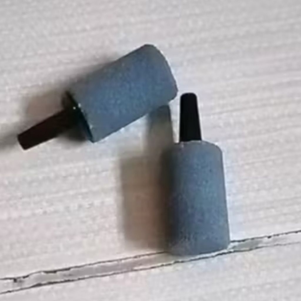 Air Stone Batu Aerator Bubble kecil Aquarium Oksigen
