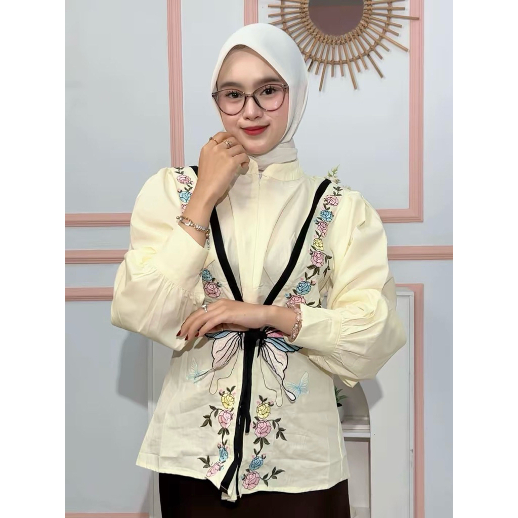 Flutter kupu blouse