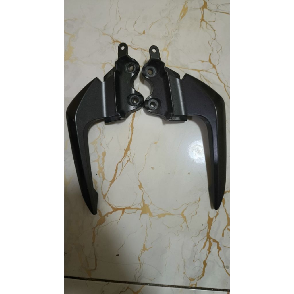 Behel Jok Motor CB 150X / R Original Copotan - Pegangan Jok Belakang