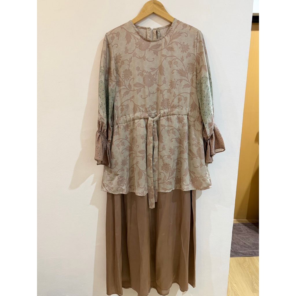 Preloved Dress Aleza Size M