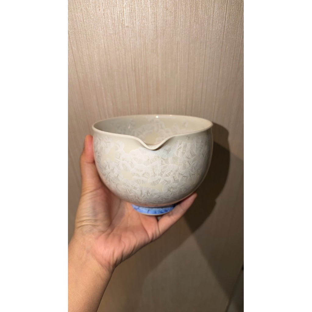 Kiwakoto Touan Katakuchi Chawan Matcha Bowl Blue White Gradation PRELOVED no box