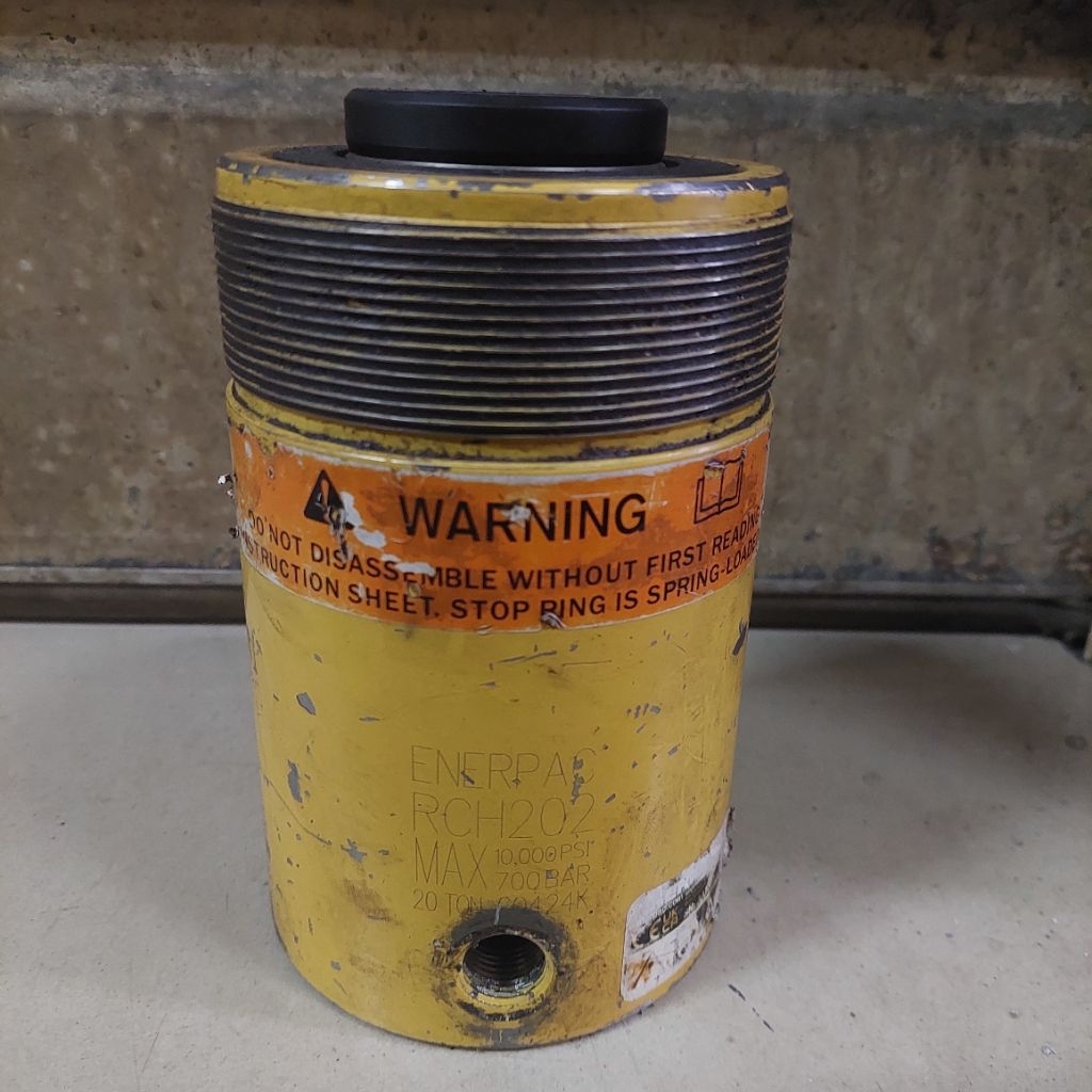ENERPAC RCH202 20 TON HOLLO HYDRAULIC JACK