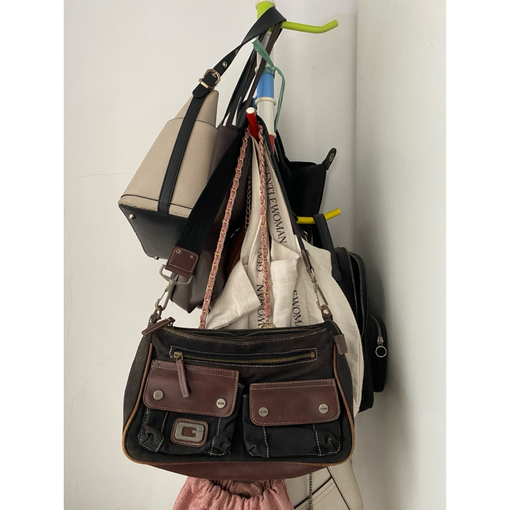 tas guess vintage preloved