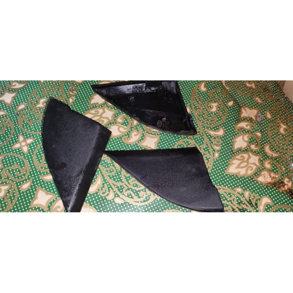 Cover spion, Daihatsu Ceria