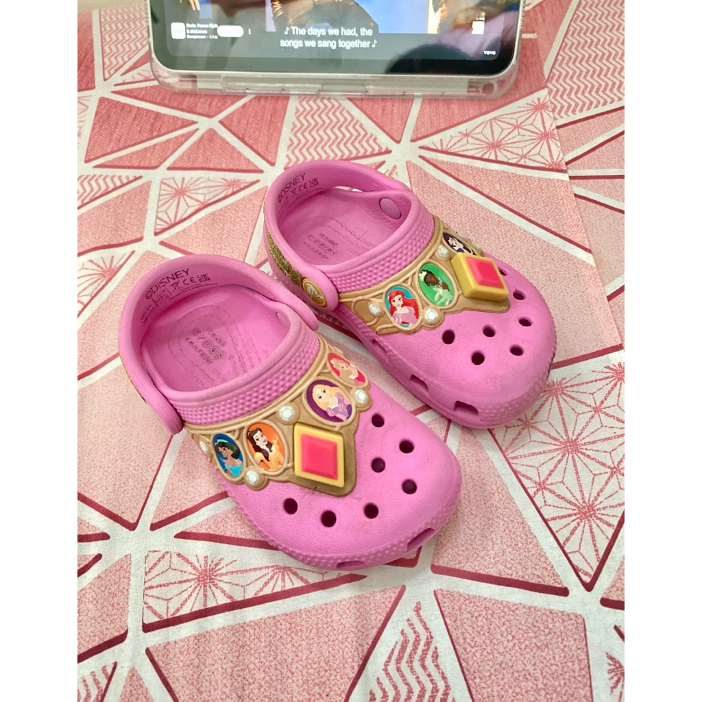 crocs anak preloved original size C8 (15cm)