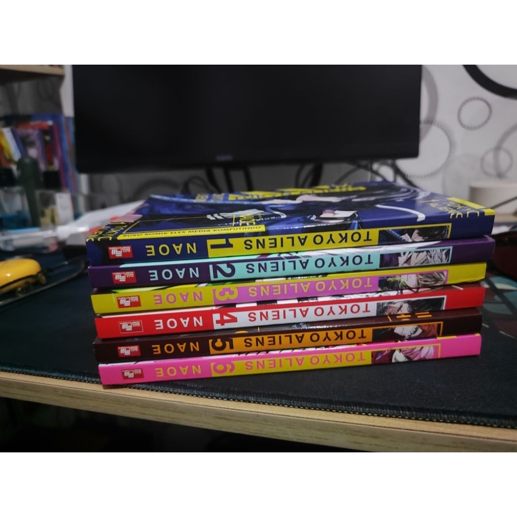 Komik set Tokyo Aliens vol 1-6