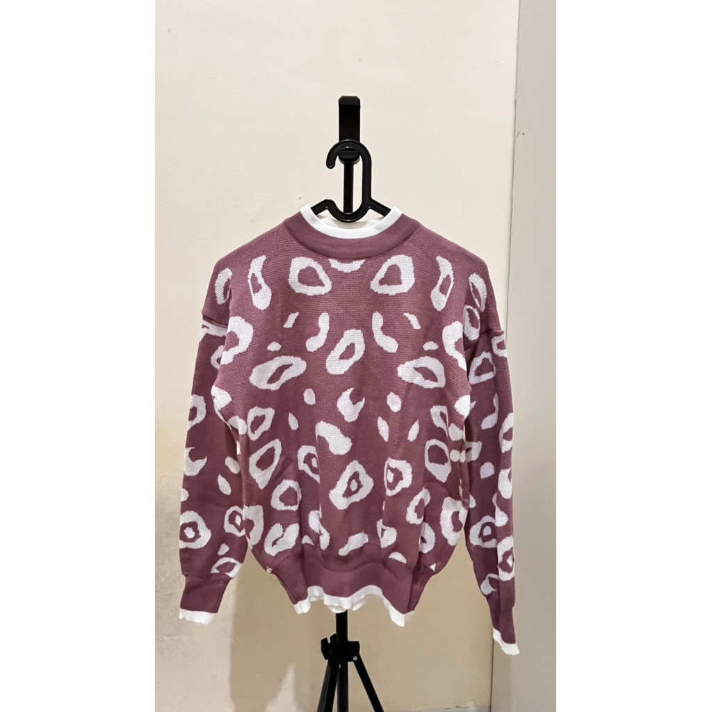 SWEATER RAJUT MOTIF LEOPARD WANITA