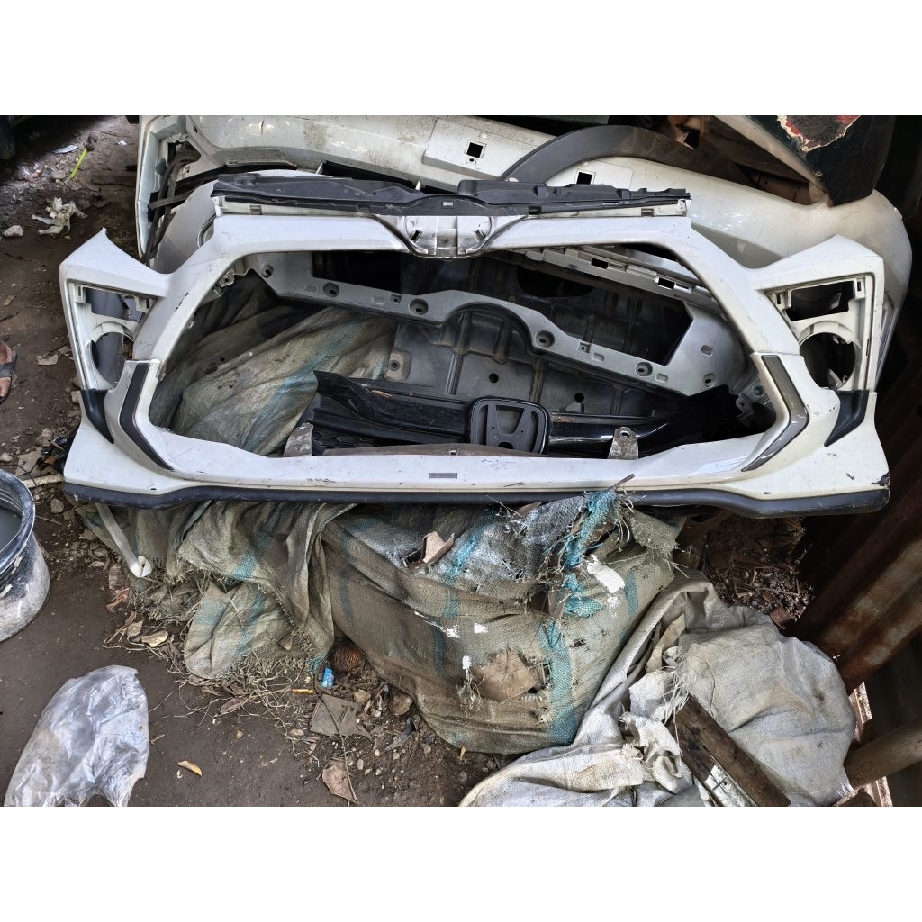 bemper depan bodykit depan agya 2022 2023