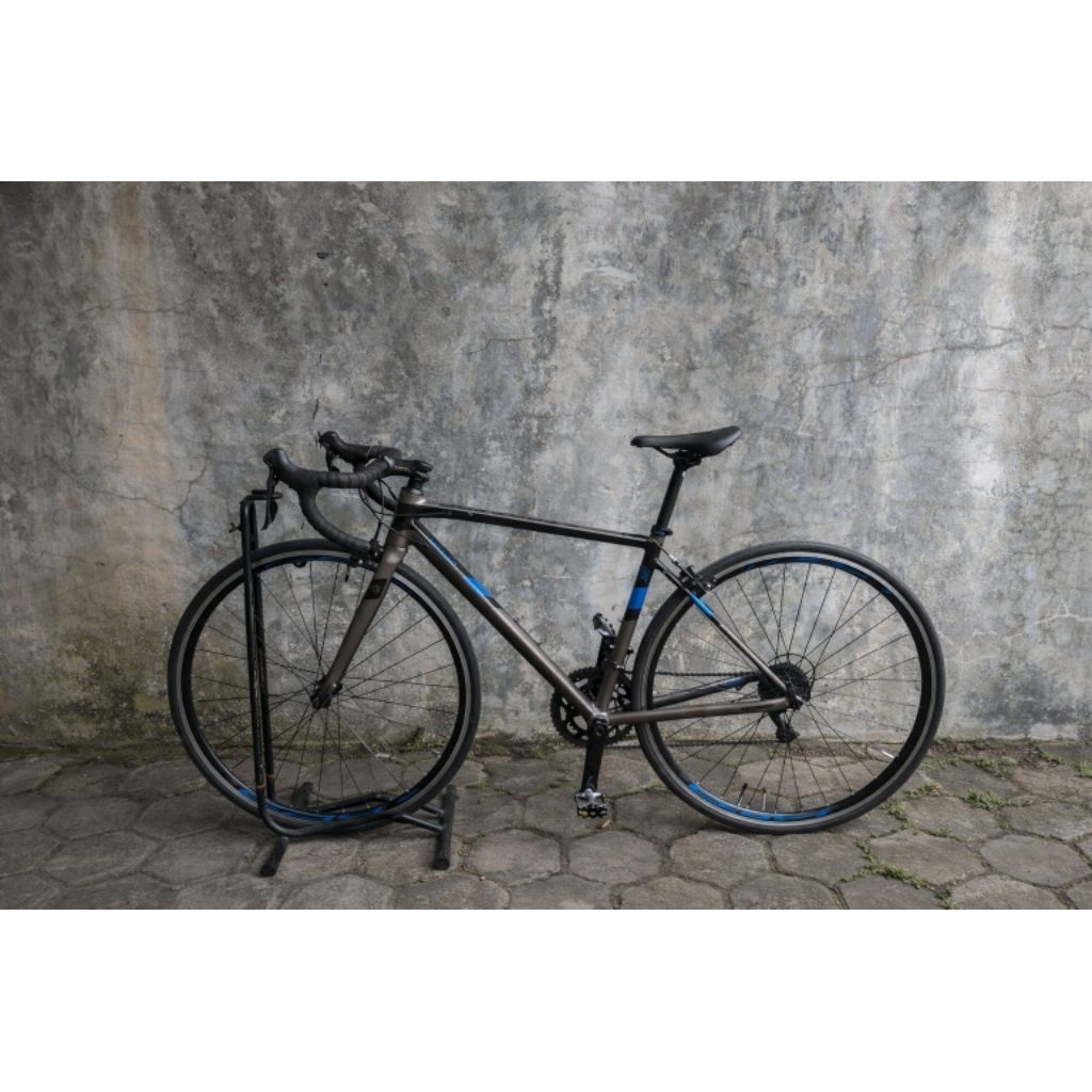 Roadbike polygon Strattos S2 second