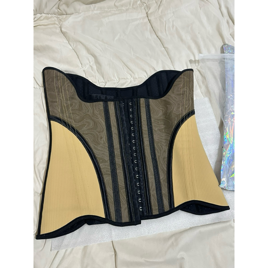 korset YUYU ADDICT Juliette size L pl