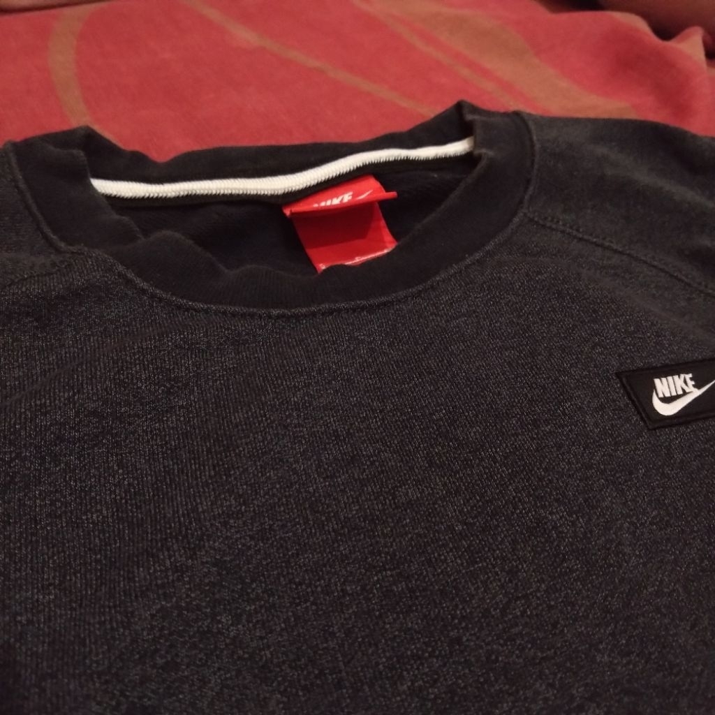 Nike Heritage Logo Vintage Crewneck Sweater Dark Grey/Abu Gelap-Black/Hitam Small