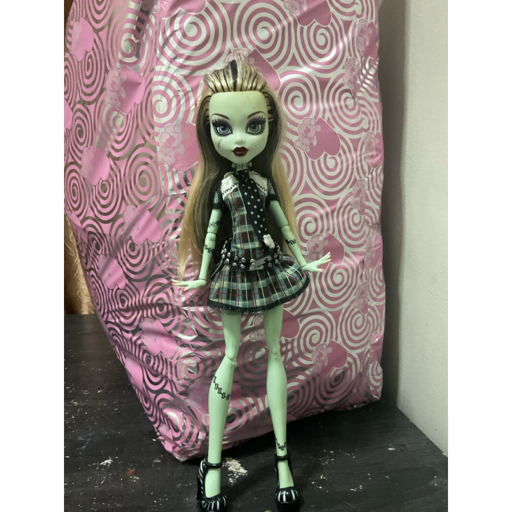 Monster high frankie stein basic