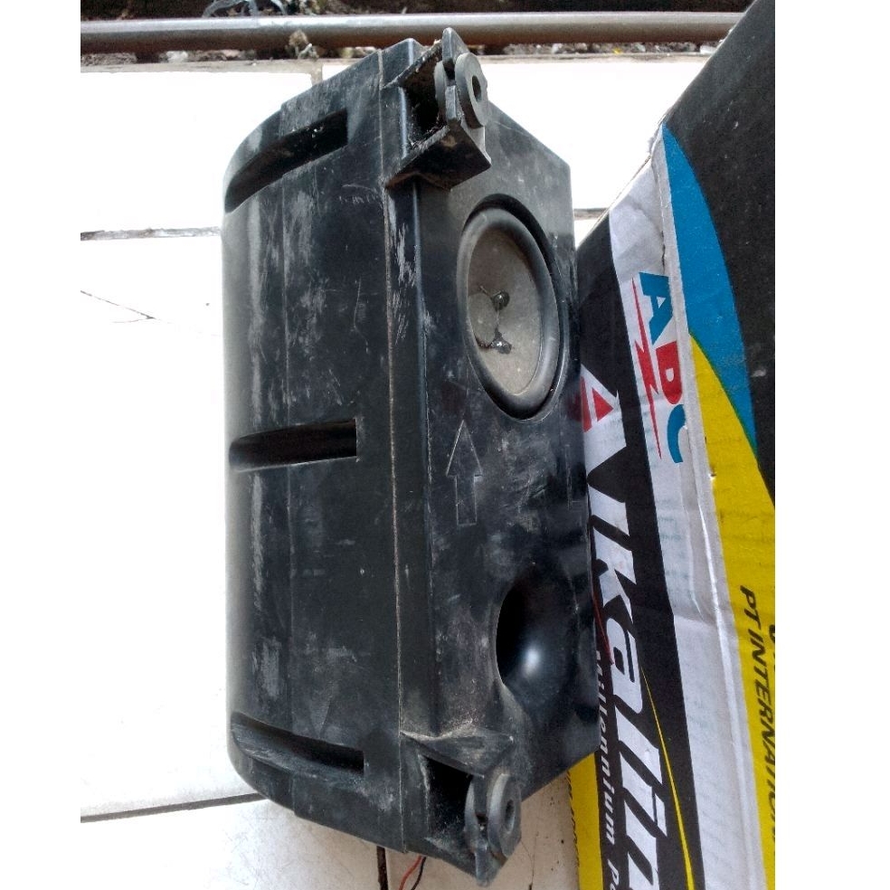 Box dan Speaker Pasif Copotan TV Politron