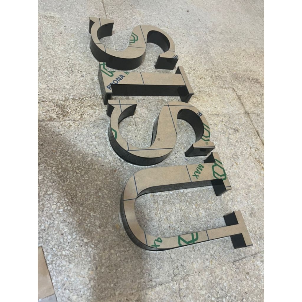 Huruf 3D/Timbu akrilik Tanpa Lampu