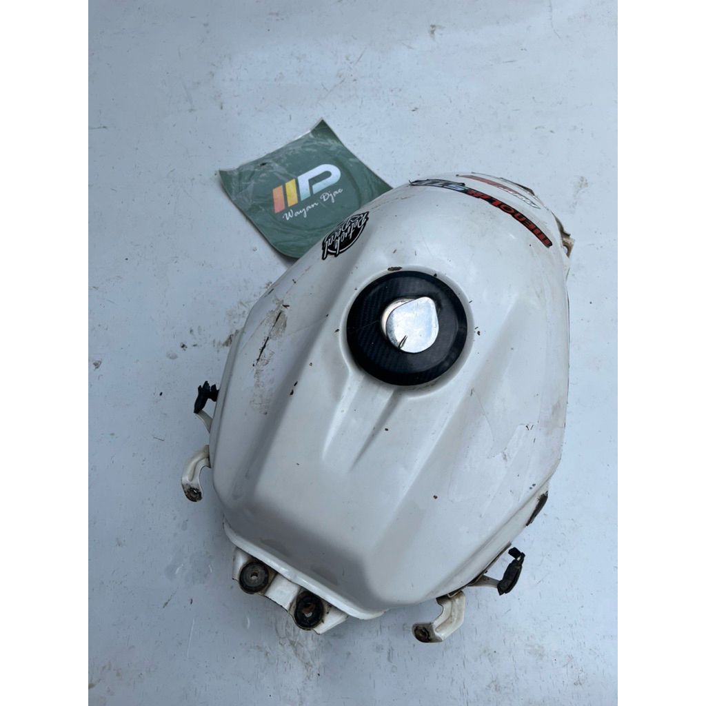 Tangki Bensin Honda CB150R OLD Original Bekas