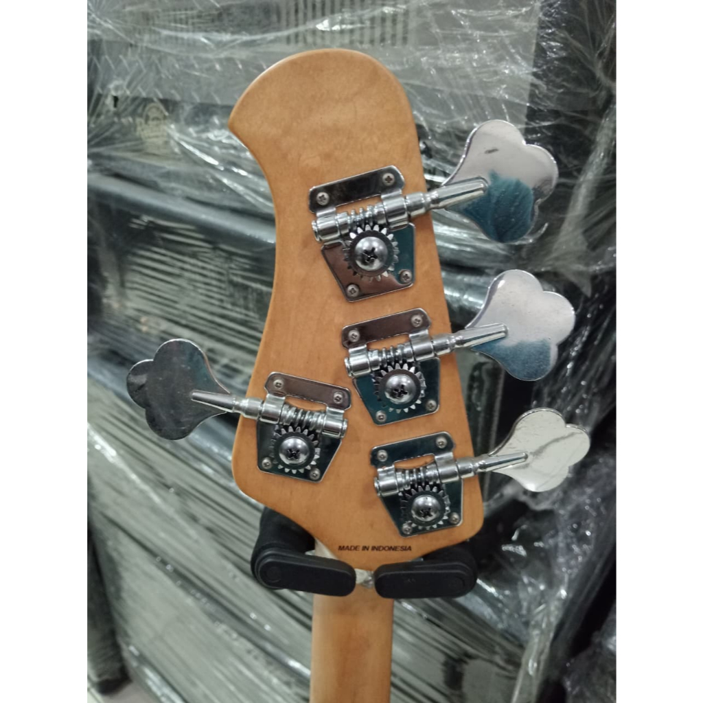 Sterling by MUSIC MAN SUB Series STINGRAY RAY4