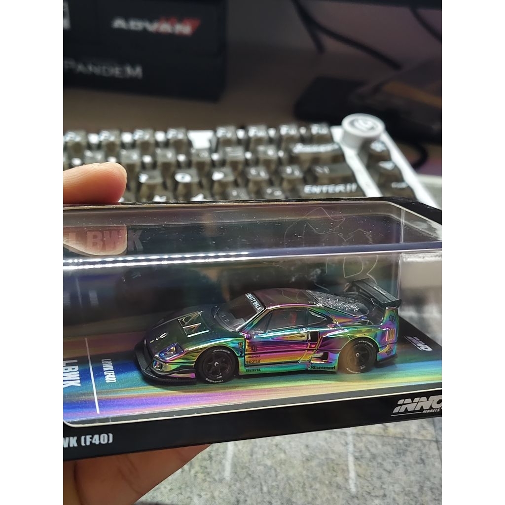 INNO64 LBWK FERRARI F40 SILVER CHROME CHASE