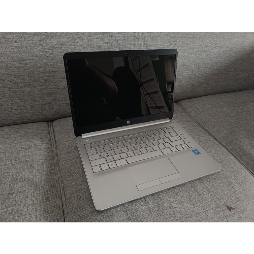 [SECOND] LAPTOP HP 14s - cf PROCESSOR CELERON 4205U RAM 4GB SSD 256 MINUS CASING