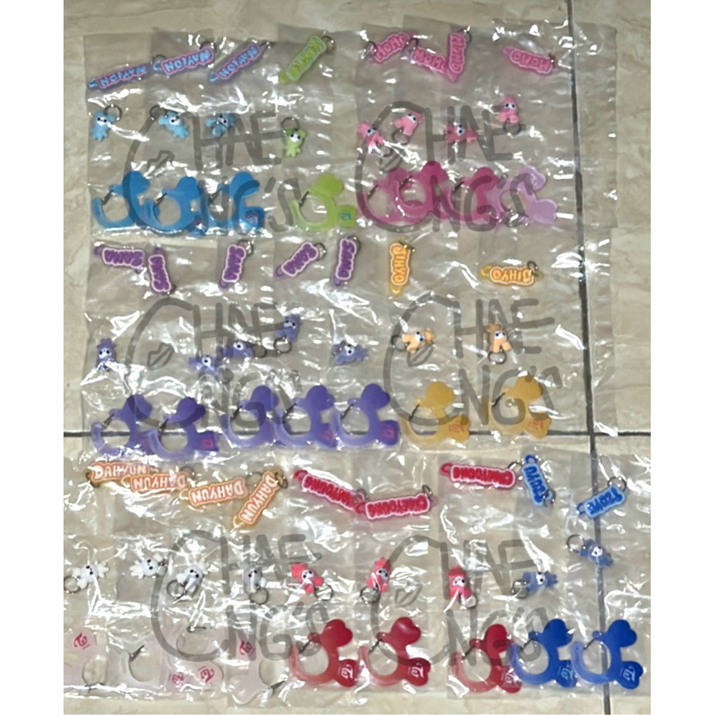twice gacha bandai carbiner