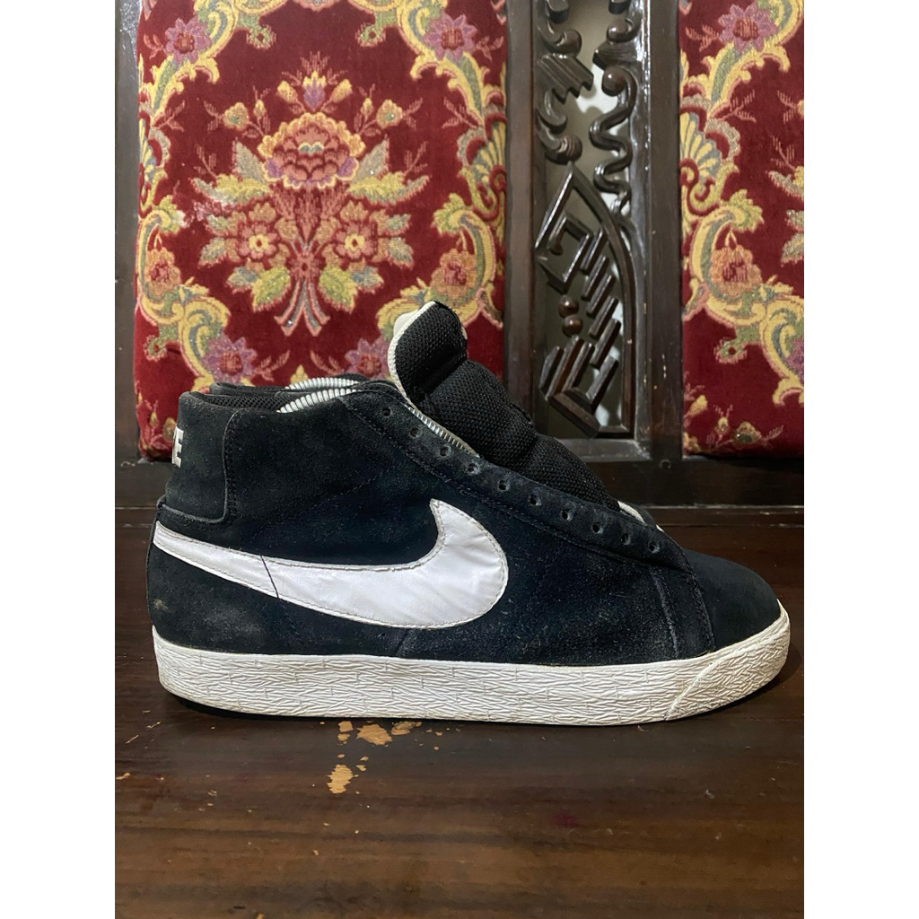 Sepatu Nike blazer Sb