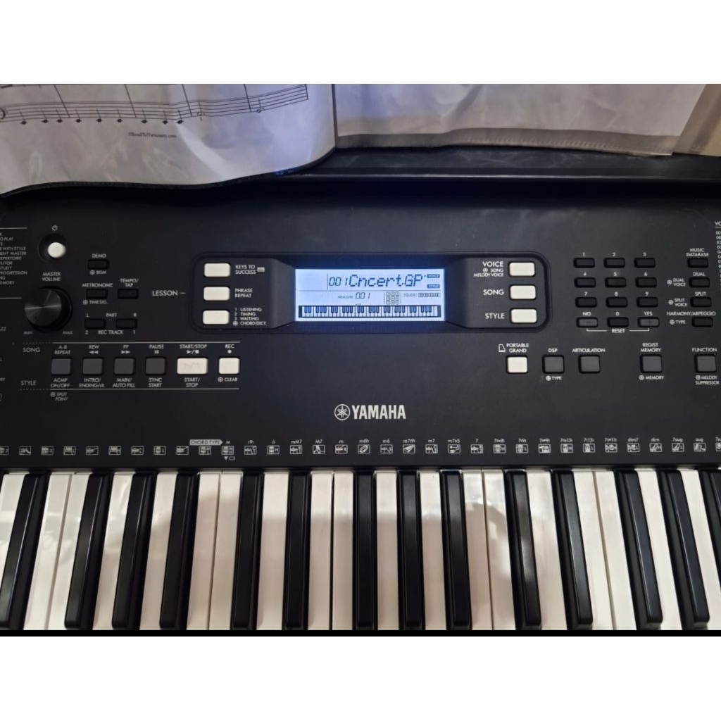 Keyboard PSR E 373