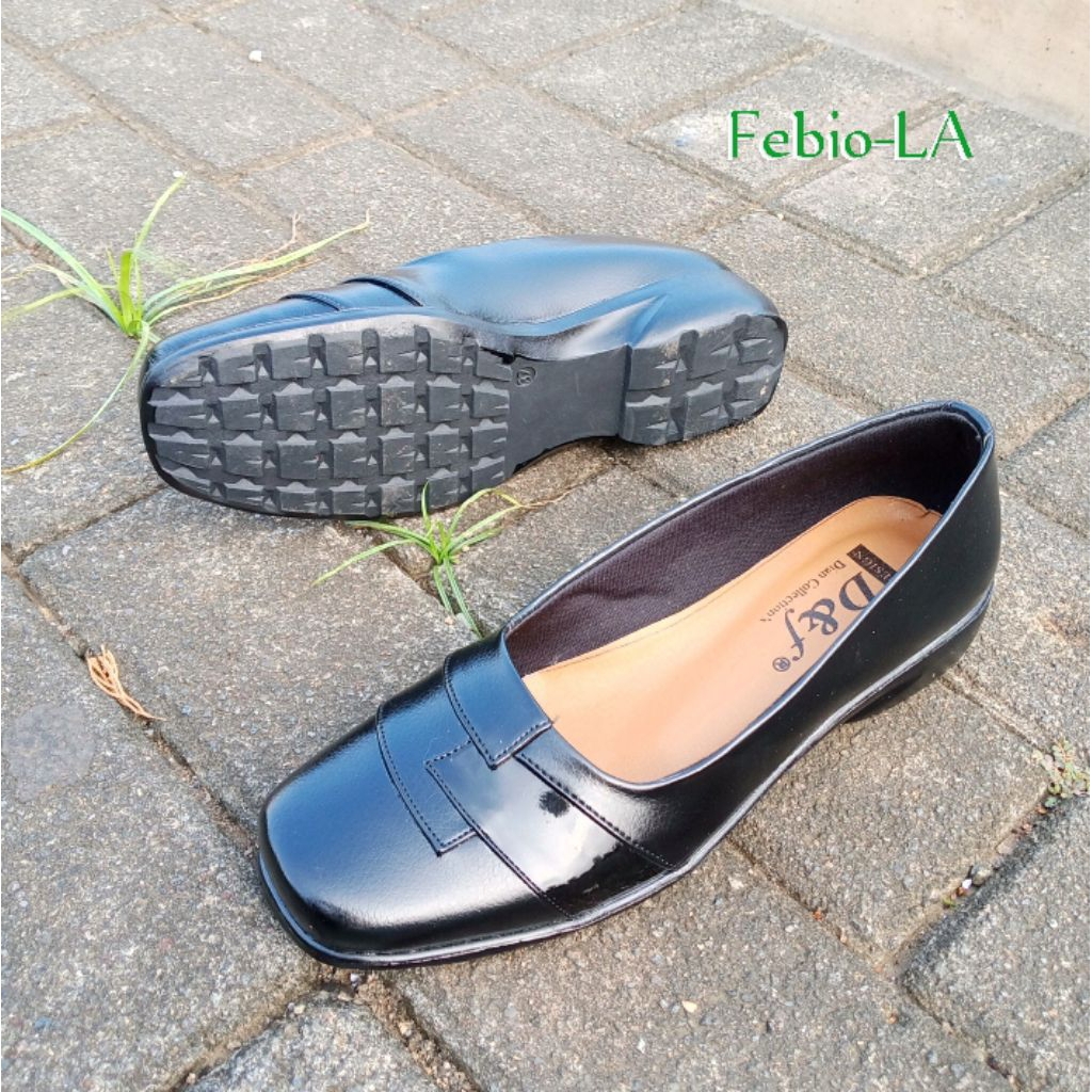 Sepatu Pantofel Wanita Hak Datar Tebal 2.5cm