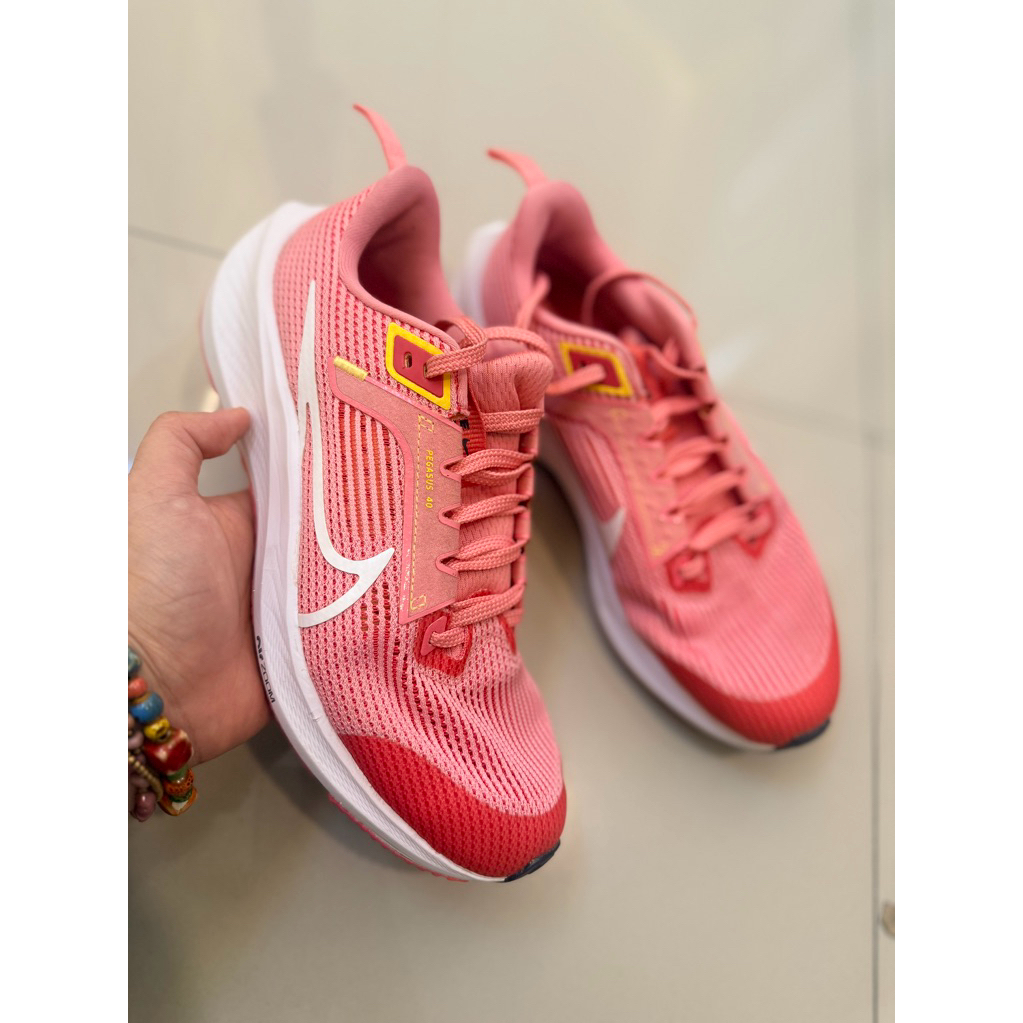 preloved Sepatu Olahraga