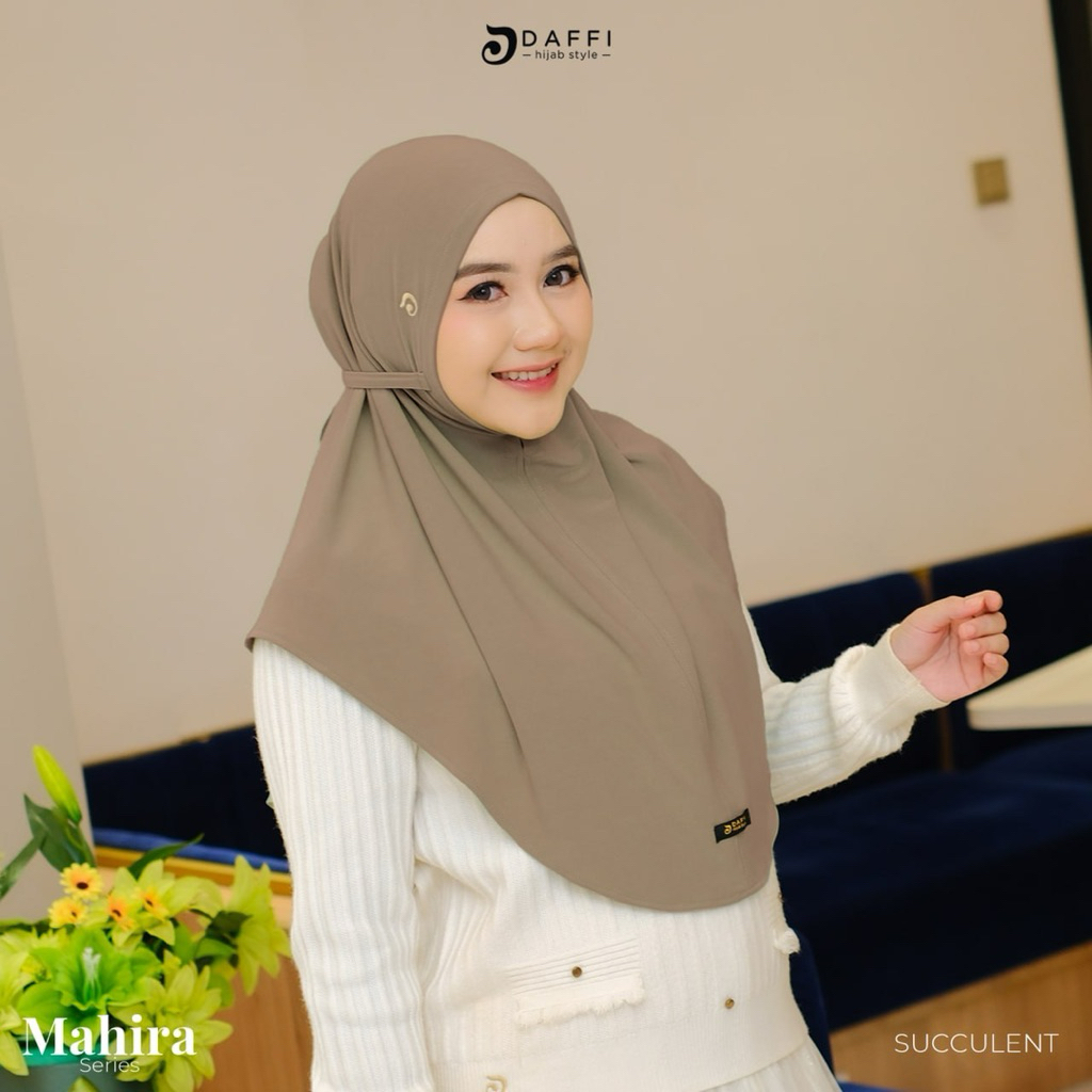 Hijab Mahira daffi