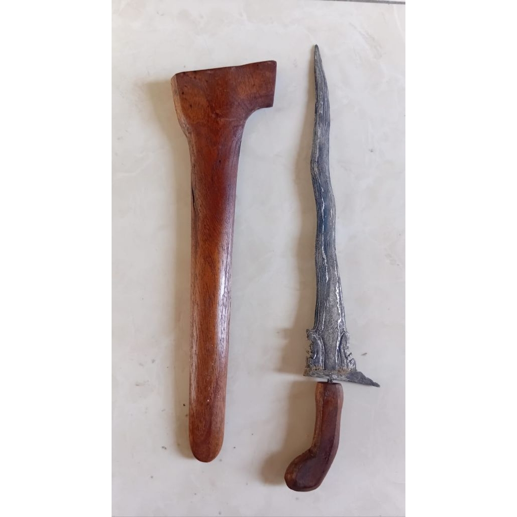 Keris Patrem Omyang Jimbe Pamor Ngulit Semongko Panjang 25 cm
